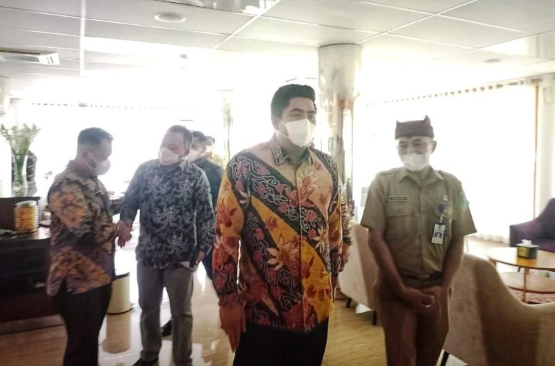 Plt Bupati Bintan Mimpi Punya Mal Pelayanan Publik