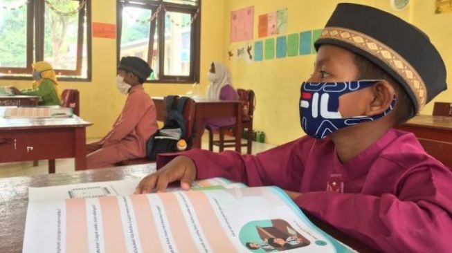 Gegara Covid, Proses Belajar Siswa di Batam Dilakukan Secara HybridÂ 