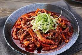 Makan Makanan Pedas Bisa Obati Batuk-Pilek? Ini Penjelasannya