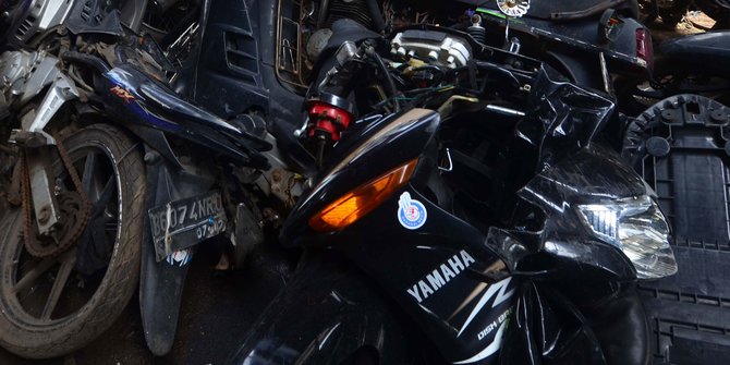 Mobil Turis Afrika Tabrak Empat Motor di Bali, Satu Pelajar Patah Kaki