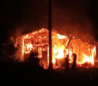 Kebakaran Hanguskan Rumah Warga di Desa Tanjung-NatunaÂ 