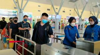 Belasan Unit Laptop Tak Bertuan Ditinggal di Pelabuhan Sekupang Batam