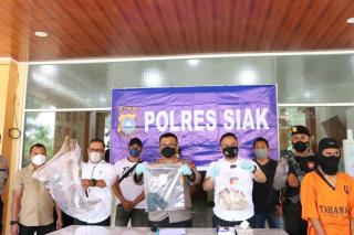 Gadis Belia di Riau Dihabisi Mantan Pacar dengan Keji