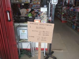Minyak Goreng Satu Harga Bikin Pedagang Eceran di Natuna Kelimpungan