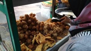 Pedagang Gorengan di Batam Kesulitan Dapatkan Minyak Goreng Murah