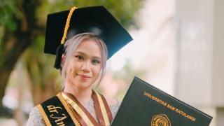 Mantap! Gadis di Manado Jadi Dokter di Usia 20 Tahun