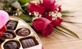 Hukum Menerima Cokelat Valentine dalam Islam Menurut Buya Yahya
