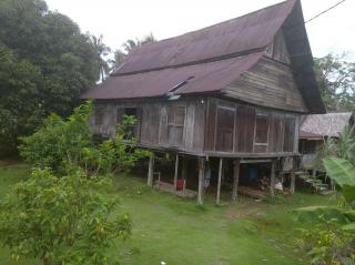 Potret Rumah Khas Melayu Berusia Ratusan Tahun di Serasan Natuna