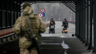 Rusia Serang Ukraina, Rubel Hancur ke Titik Terendah