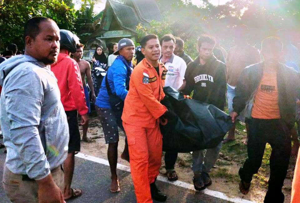 Warga Teluk Bakau Bintan Tewas Terseret Arus Pasang saat Berkarang