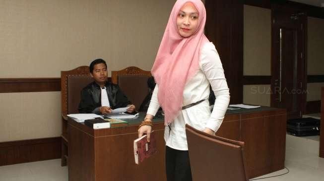 Tangis Angelina Sondakh Hirup Udara Bebas