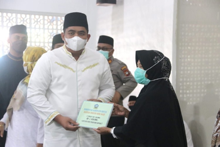 Dana Insentif 2.432 Guru Ngaji dan Penjaga Makam di Bintan Cair