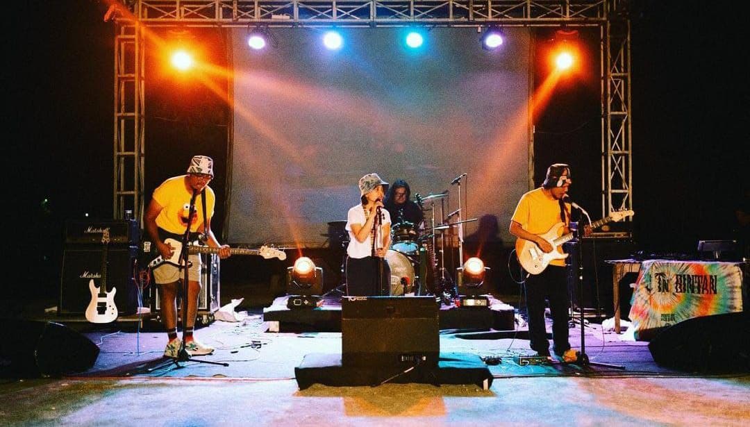 Sunny Side, Band Kuartet Pop Tanjungpinang Rilis EP "Our Story"