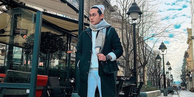 Capai Ratusan Miliar: Aset Indra Kenz Disita Polisi dari Tesla, Ferari hingga Istana