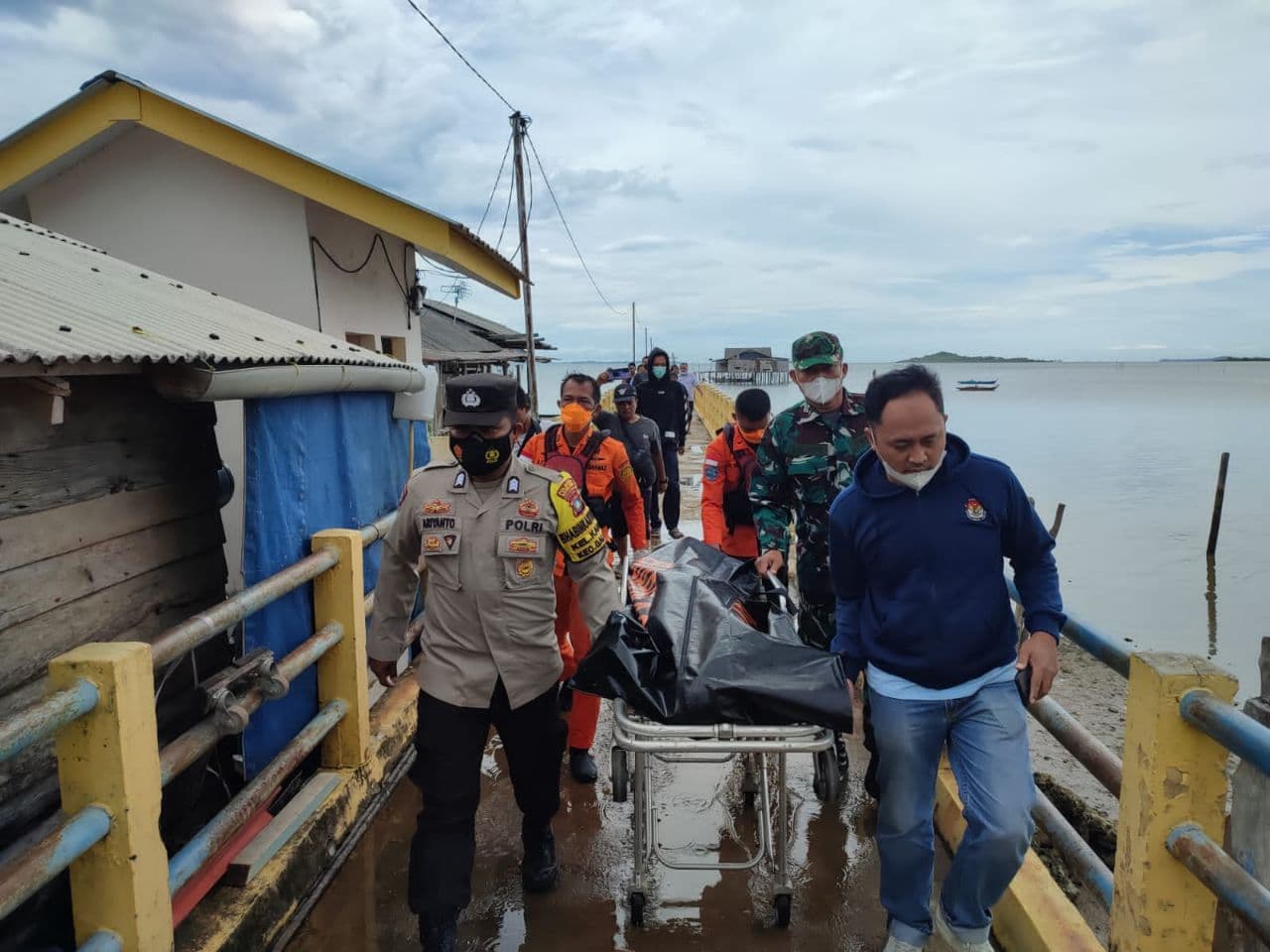 Jasad Nelayan Hilang di Perairan Mubut Darat Batam DitemukanÂ 
