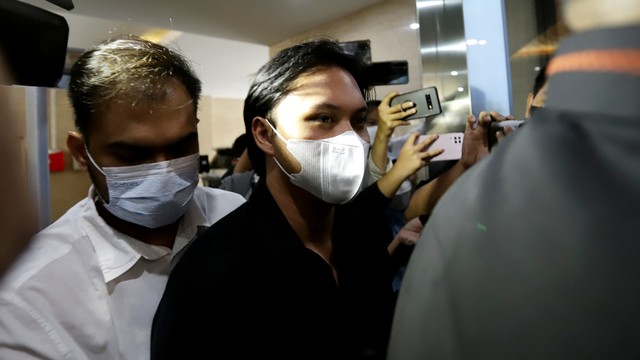 Diperiksa Polisi, Rizky Febian Pernah Terima Rp 400 Juta dari Doni Salmanan