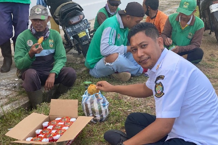 Terbuka Dikritik, Wabup Lingga Neko Jadikan Vitamin dan Suplemen