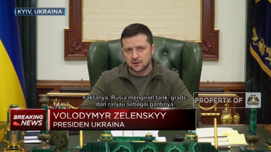 Ukraina Menyerah? Viral Zelensky Minta Tentara Buang Senjata