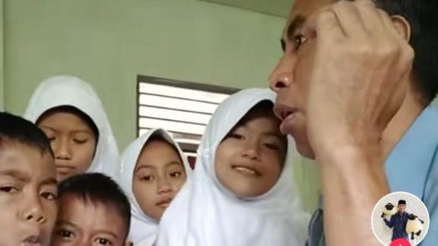 Sosok Pak Ribut, Guru SD yang Viral Bahas Kaum Sodom dan Tuai Apresiasi