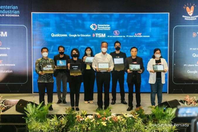 Kolaborasi TSM-Sat Nusapersada Produksi Chromebook 4G LTE Buatan dalam Negeri