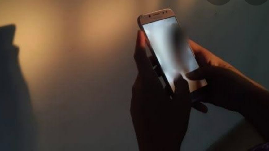 Polisi Telusuri Video Bule Telanjang Dada yang Viral