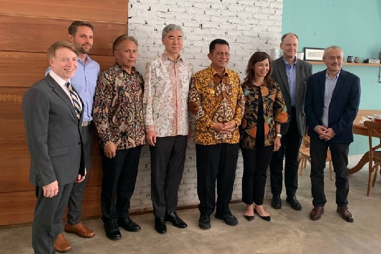 Dubes AS Bahas Kerjasama Ekonomi dan Peluang Investasi Bareng Gubernur Ansar
