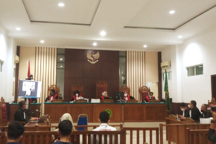 Jaksa KPK Tuntut Apri Sujadi 4 Tahun Penjara, Hak Politik Dicabut
