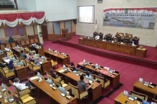Pemko Batam Tolak Ranperda Inisiatif DPRD Batam Soal BOS, Ini Alasannya