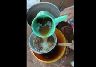 Minyak Goreng Langka, Warga Natuna Ini Kreatif Ciptakan Minyak Goreng Alternatif