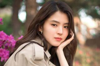 Tips Merawat Kulit Wajah Ala Aktris Korea Han So-hee Biar Tetap Kinclong