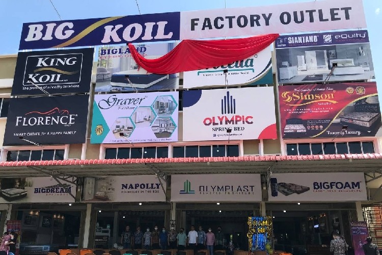 Big Koil Factory Outlet, Furniture Kualitas Premium Hadir di Tiban