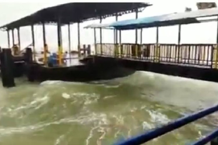 Waspada, Cuaca Ekstrem Intai Perairan Karimun