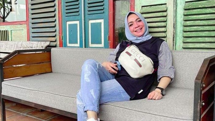 Ibunda Nagita Slavina Gugat Cerai Suami