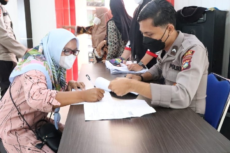 Sudah 3 Ribu Orang Warga Lingga Terima Bantuan Tunai PKLWN