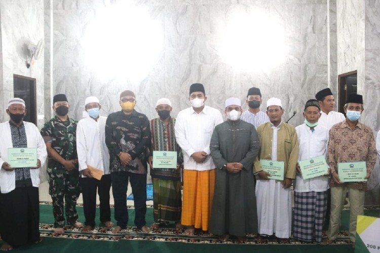 Safari Ramadan: Bupati Roby Ingin Seluruh Masjid di Bintan Nyaman untuk Beribadah