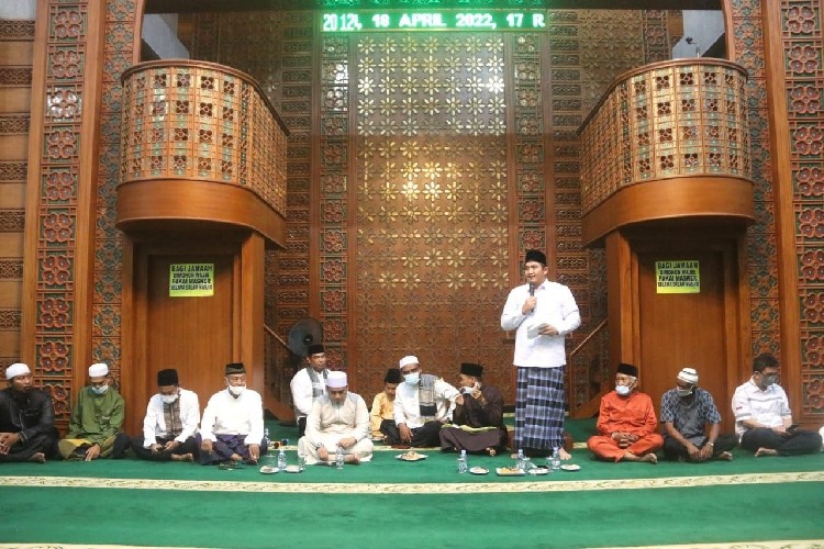 Nuzulul Quran di Baitul Makmur, Roby Ajak Masyarakat Memakmurkan Masjid