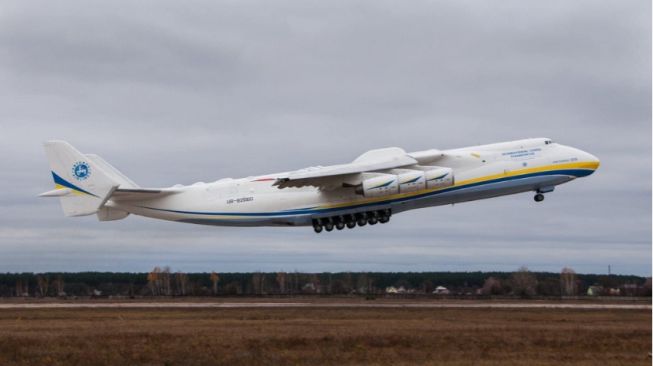 Hancur Kena Rudal, Bisakah Antonov AN-225 Milik Ukraina Terbang Lagi?