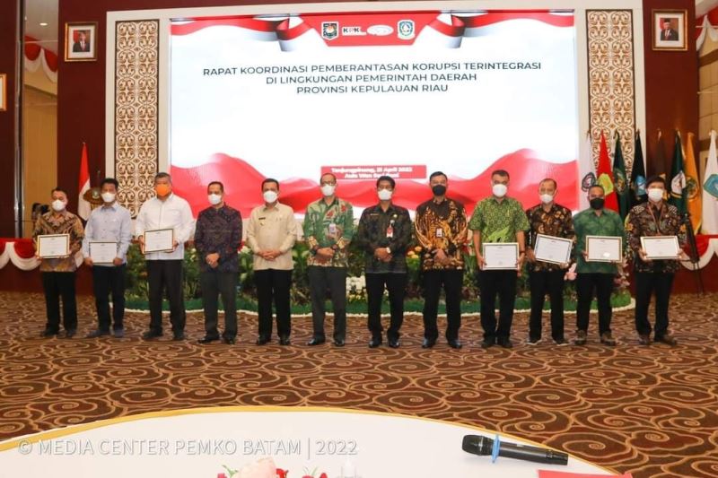 Pemko Batam Raih Dua Penghargaan dari KPK