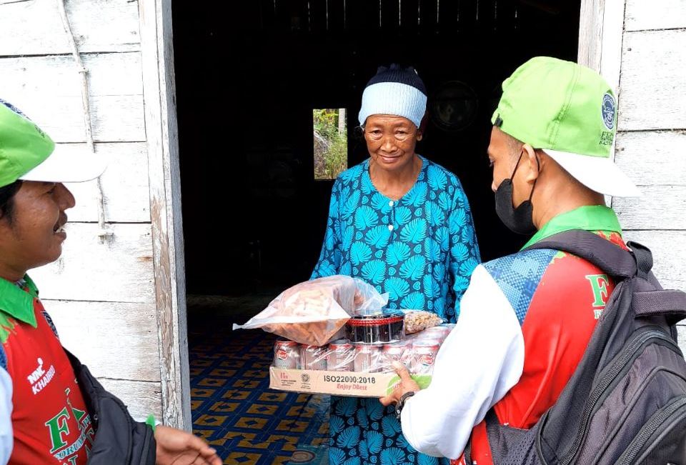 Senyuman Memancar dari Wajah Renta Itu..Â 