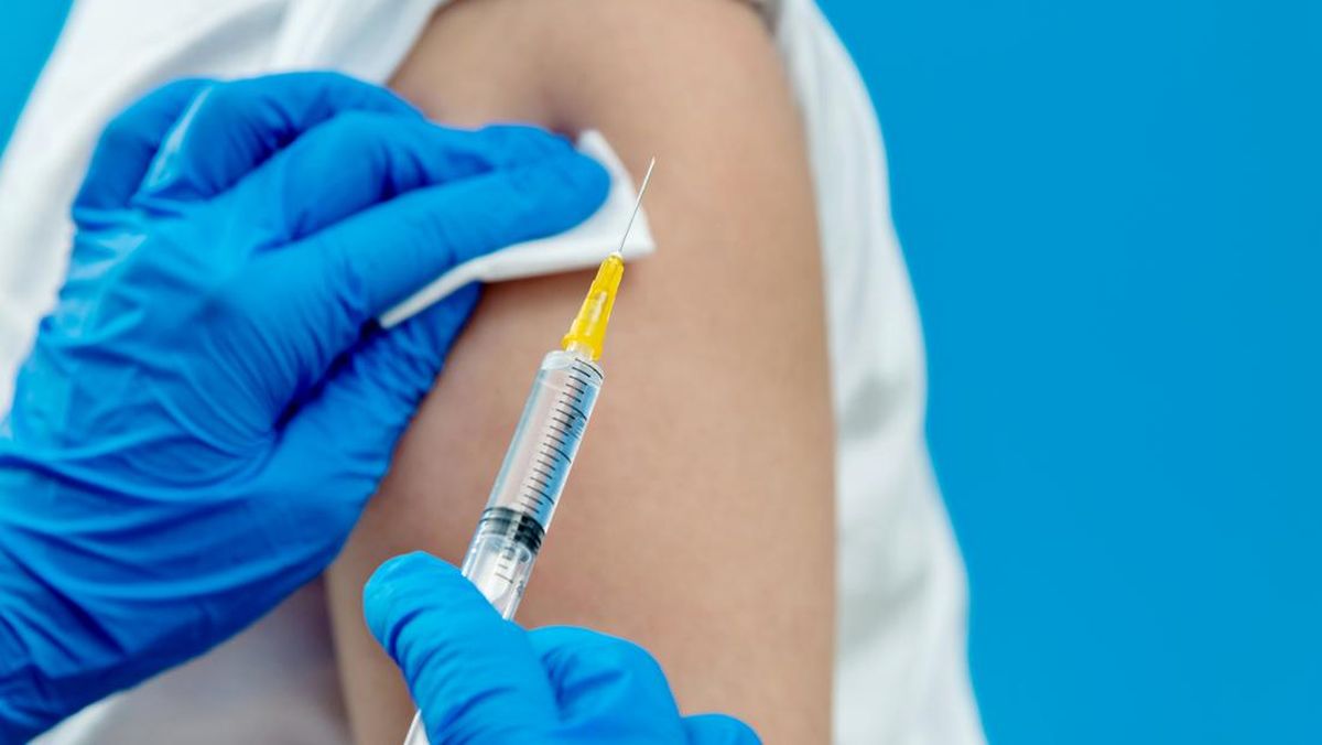 Vaksin Booster Minimal Umur Berapa? 