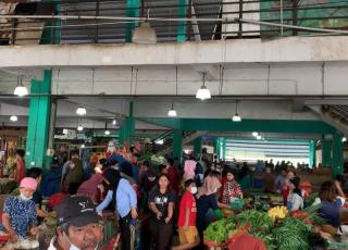 Jelang Ramadan, Pasar Puan Maimun Ramai Pembeli