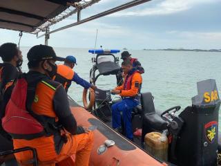 Petugas Perluas Area Pencarian Nelayan Hilang di Karimun