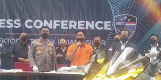 Polisi Perpanjang Masa Penahanan Doni Salmanan Selama 40 Hari