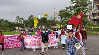 Mahasiswa di Batam Minta Menteri yang Suarakan Presiden 3 Periode Dicopot