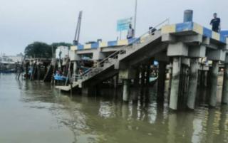 Akses Penumpang di Pelabuhan Kandis Karimun Membahayakan, Tangga Pengaman Hanya Satu Sisi
