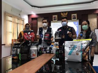 BPOM Batam Sita Puluhan Suplemen Fitness Tak Berizin di Toko