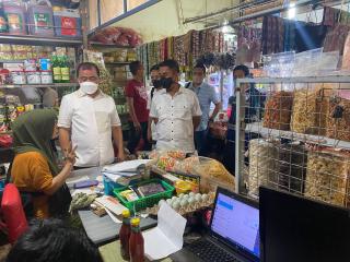 Temukan Barang-barang Nyaris Kedaluwarsa, Satgas Pangan Batam Tegur Pedagang