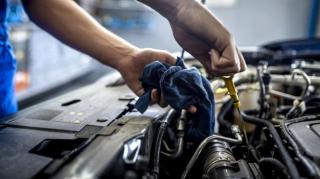 Yang Harus Dilakukan saat Mobil Overheat di Tengah Mudik