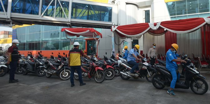 Tiket Pesawat Selangit, Pemudik dari Jakarta Pilih Naik Kapal ke Batam
