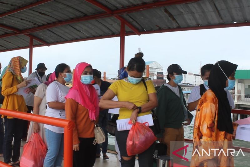 Ratusan PMI Dideportasi Malaysia via Pelabuhan SBP Tanjungpinang
